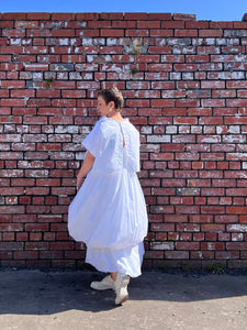203.2 Balloon Hem Sleeveless Cotton Dress - White