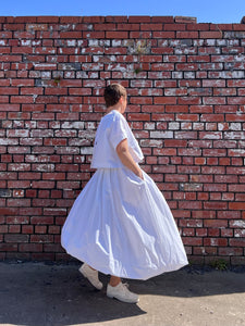 476.211 Balloon Asymmetric Skirt - White