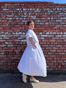 476.211 Balloon Asymmetric Skirt - White